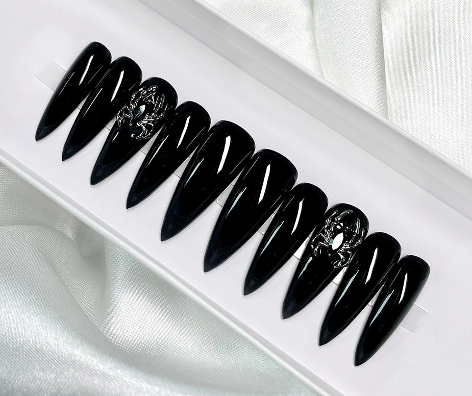 Black Widow - Ready to Ship - L (04357) - Long Stiletto
