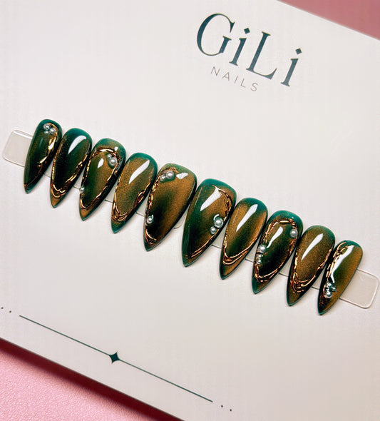 Seasons Greetings - Ready to Ship - L (04357) - Medium Stiletto